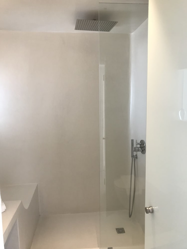 Superior Suite, 1 Queen Bed, Balcony, Sea View - Photo 28