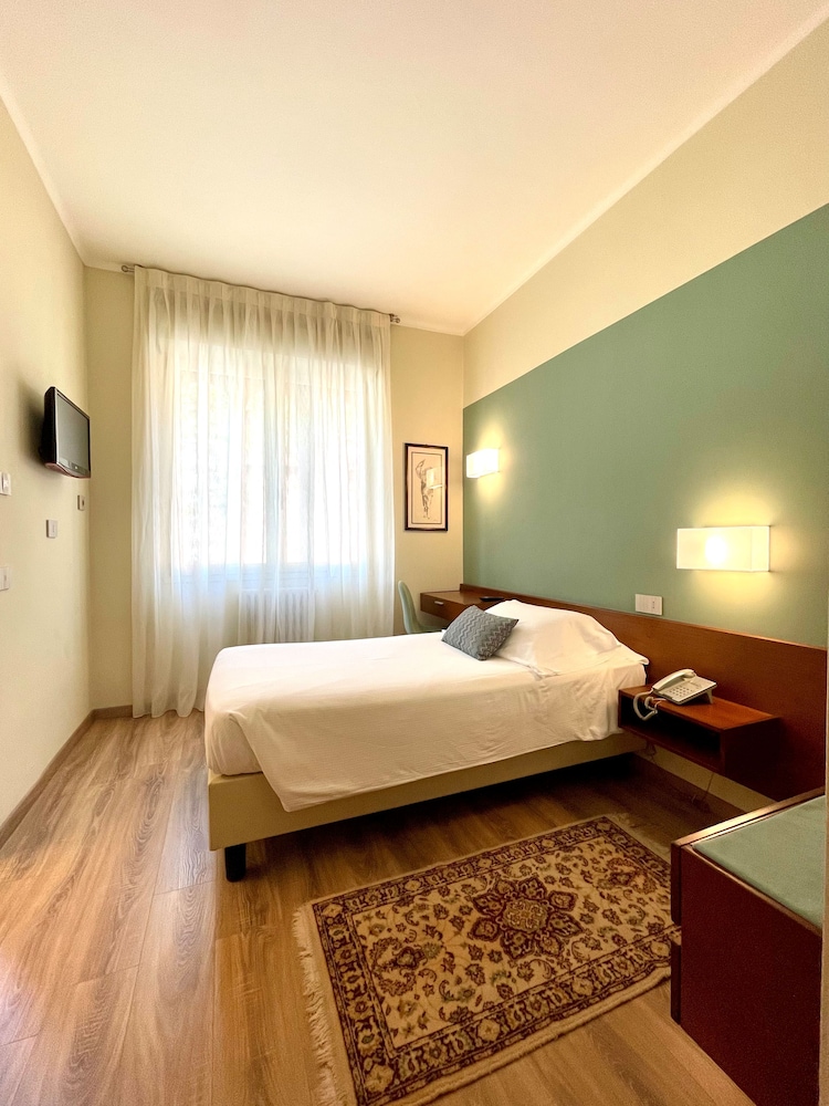 Classic Single Room photo 3