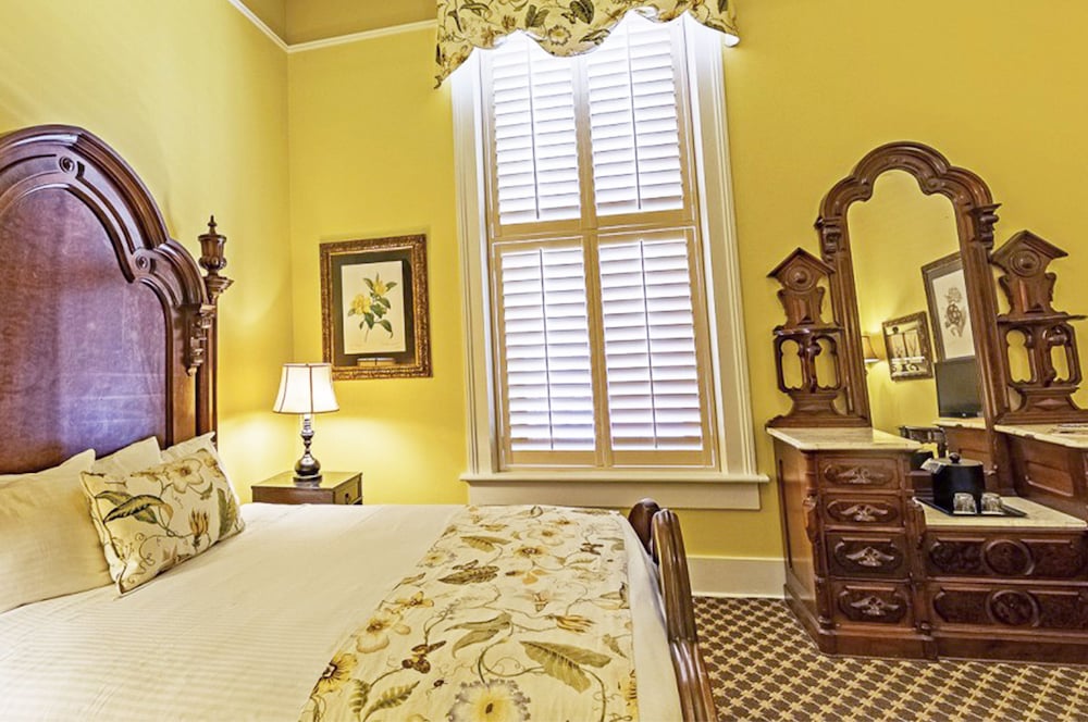 Quadruple Room with Two Double Beds and 4 Adults Occupancy (Non Smoking) (Accessible)