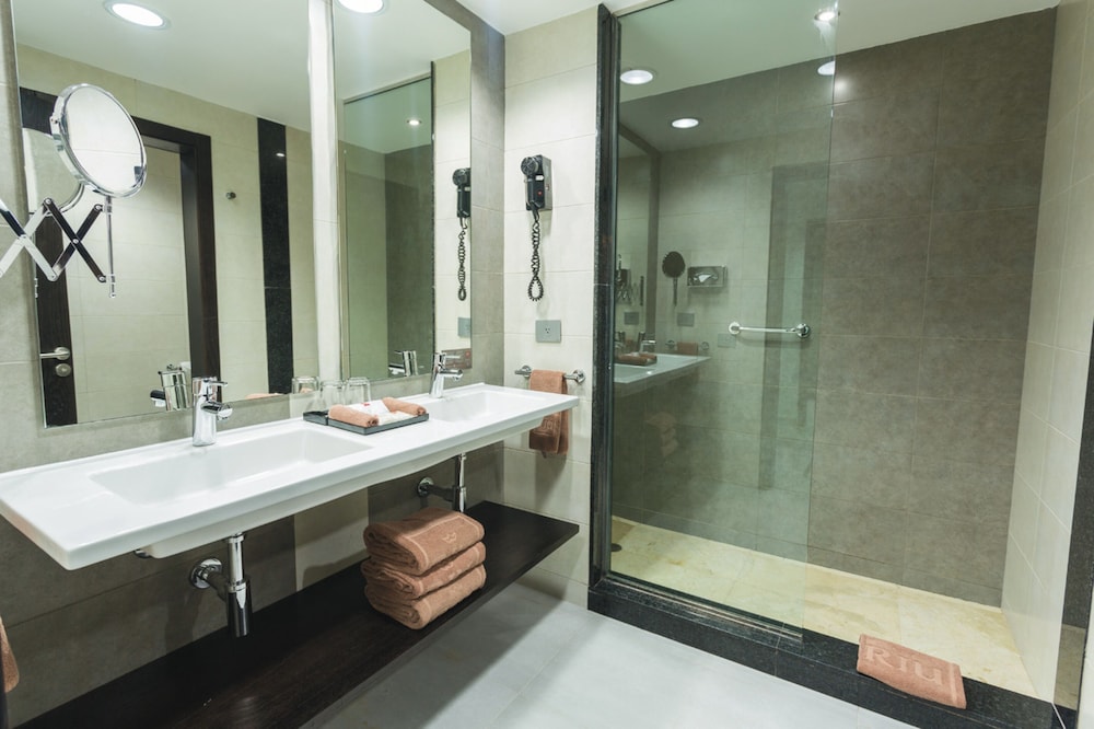 Junior Suite (U) photo 3