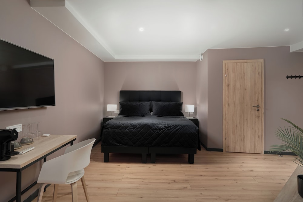 Standard Suite photo 1