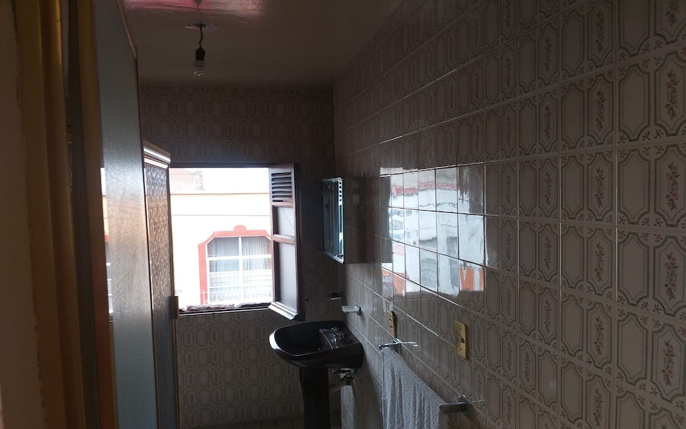 Basic Shared Dormitory, 3 Bedrooms photo 2