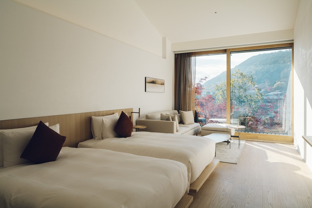 Premier Twin Room, Balcony, River View
