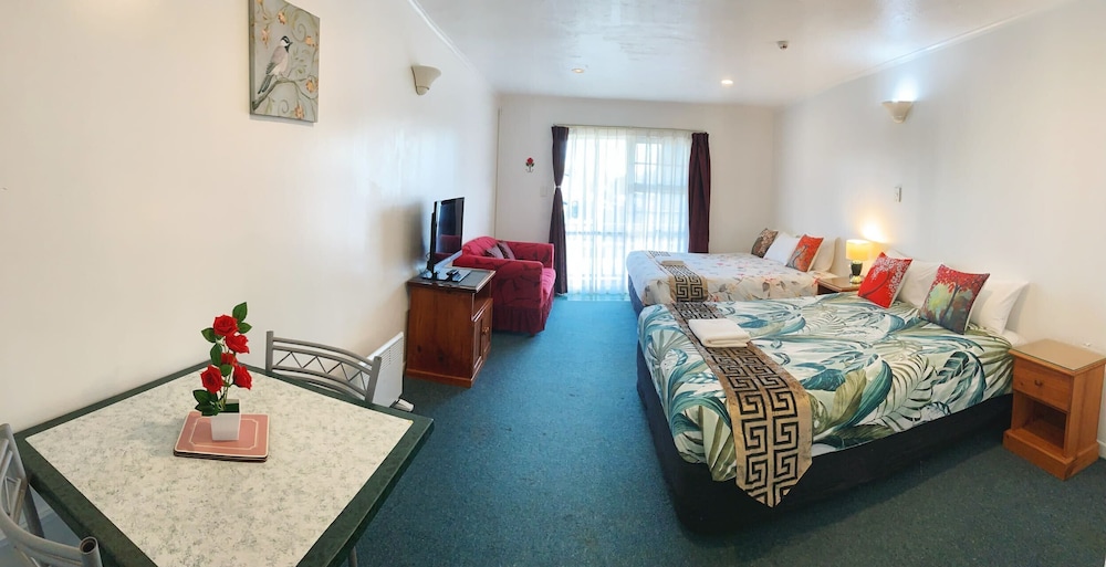 Deluxe Twin Room photo 2