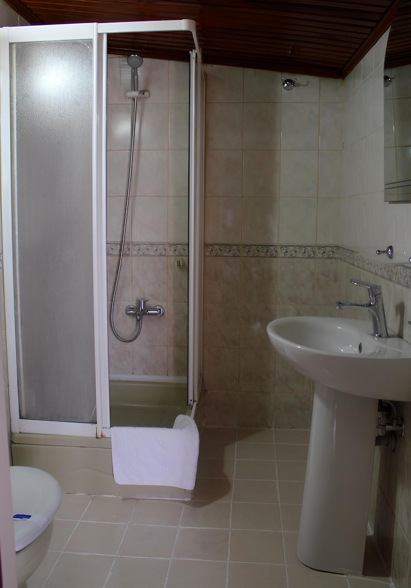 Double or Twin Room photo 2