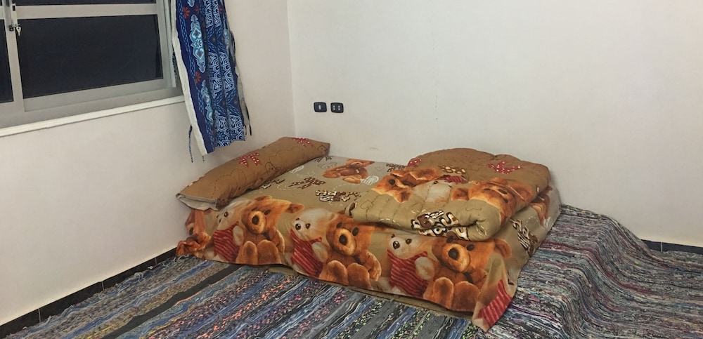 Basic Twin Room, 2 Twin Beds photo 3