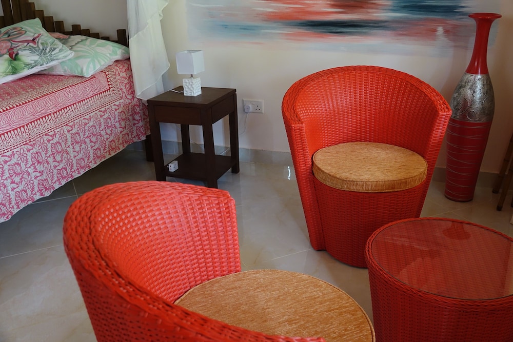 Deluxe Studio Suite, Garden View photo 2