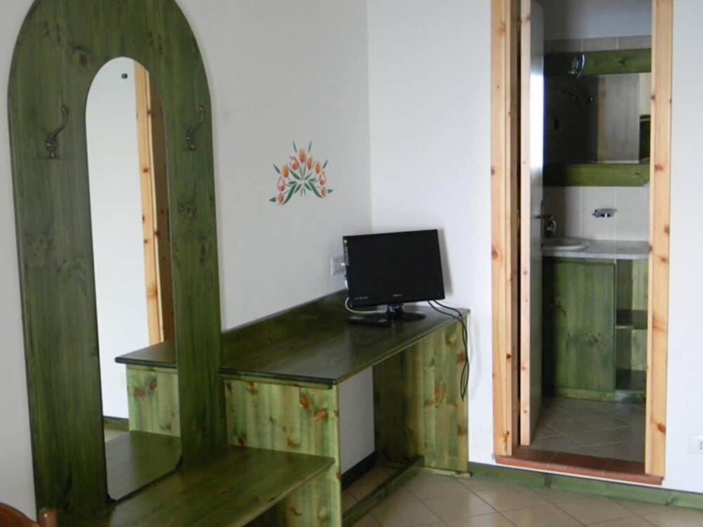 Apartment, 1 Bedroom, Sea View photo 2