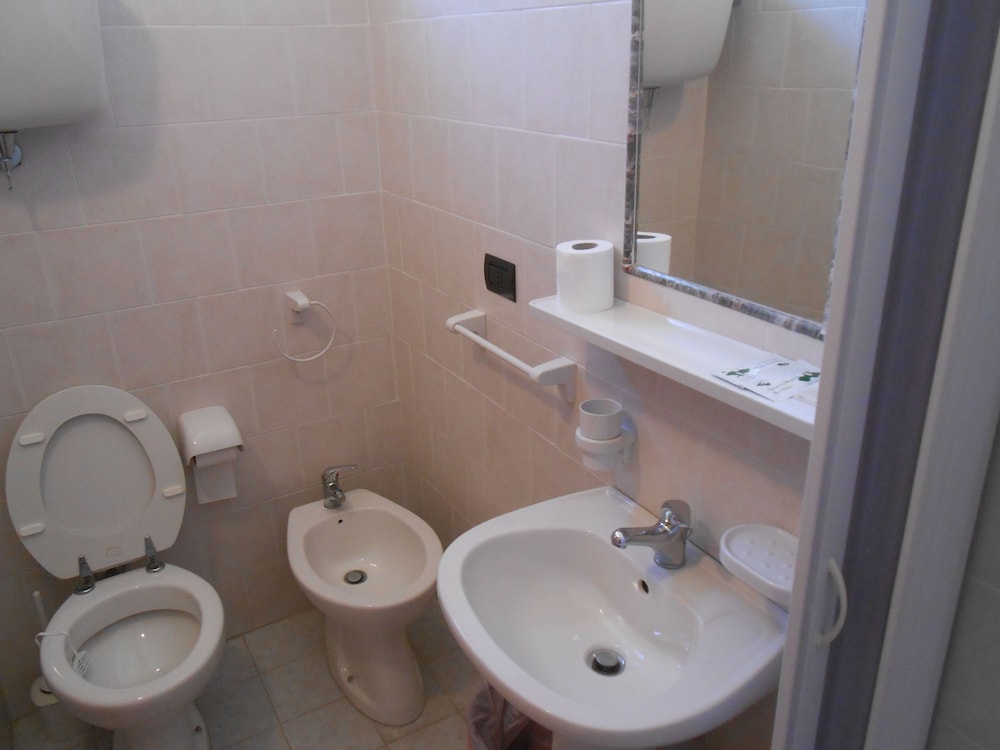Triple Room, Hill View (14) photo 2