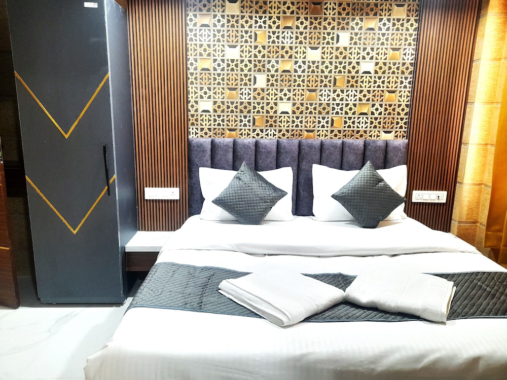Luxury Room