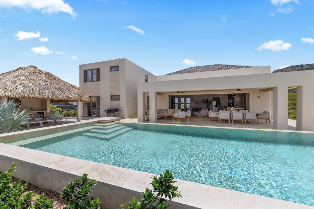 Luxury Villa