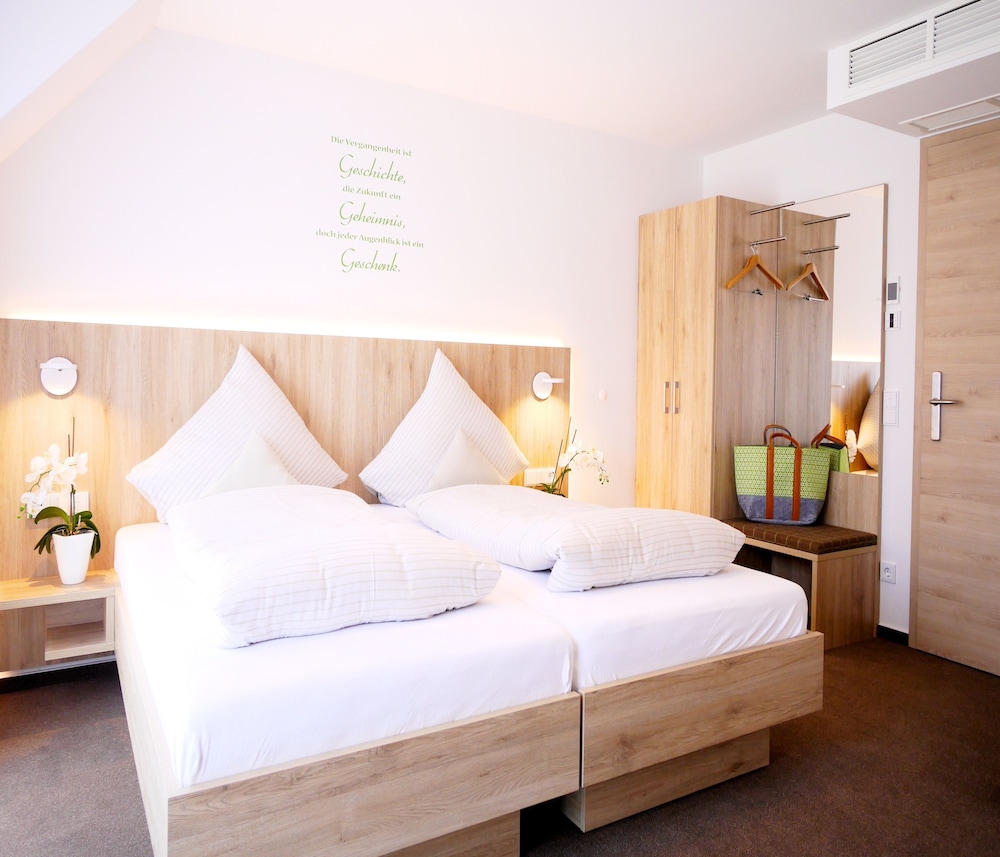 Superior Double Room Single Use photo 3