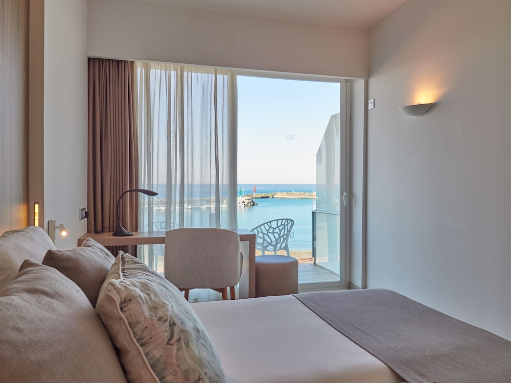 Standard Double Room, Balcony, Sea View - Photo 5