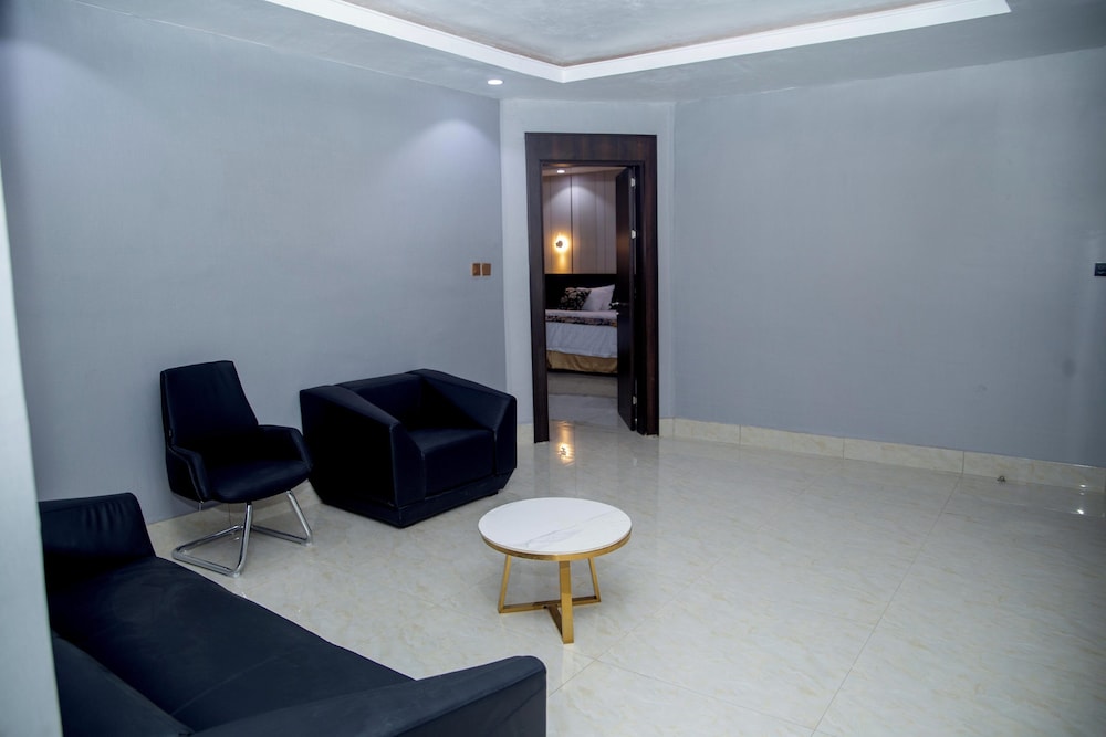 Royal Suite, City View