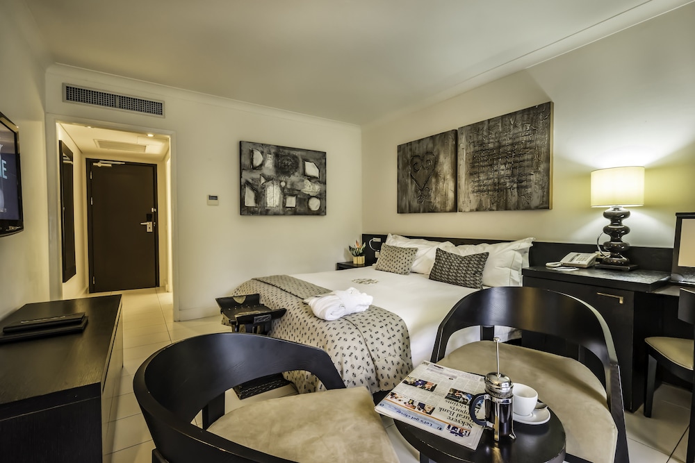 Double Room (Physically Accessible) - Photo 1