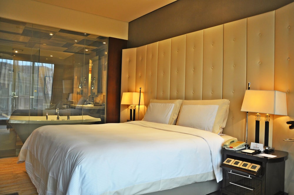 Executive Room photo 3