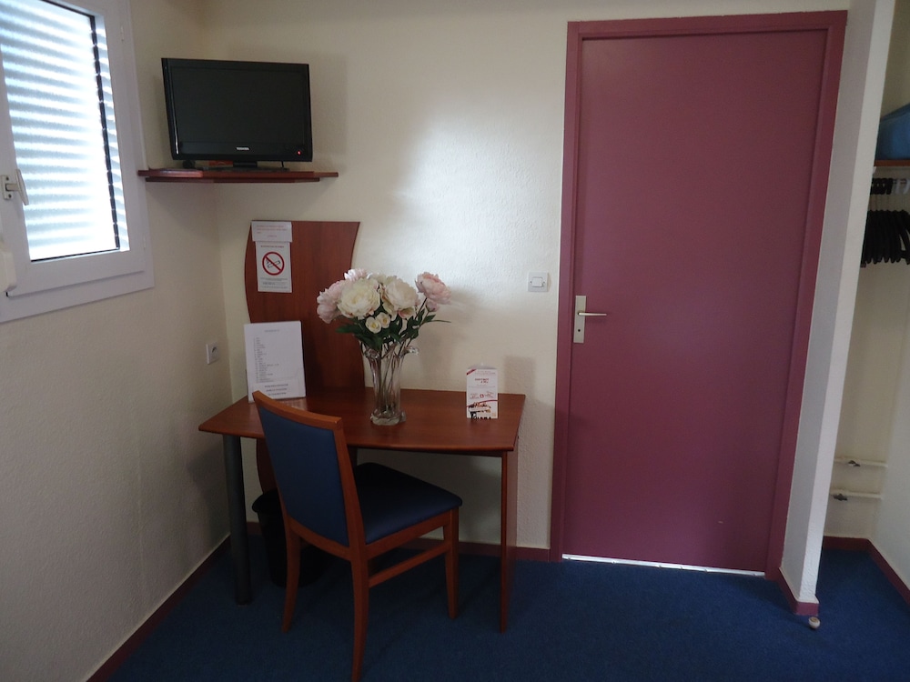 Classic Double or Twin Room photo 2