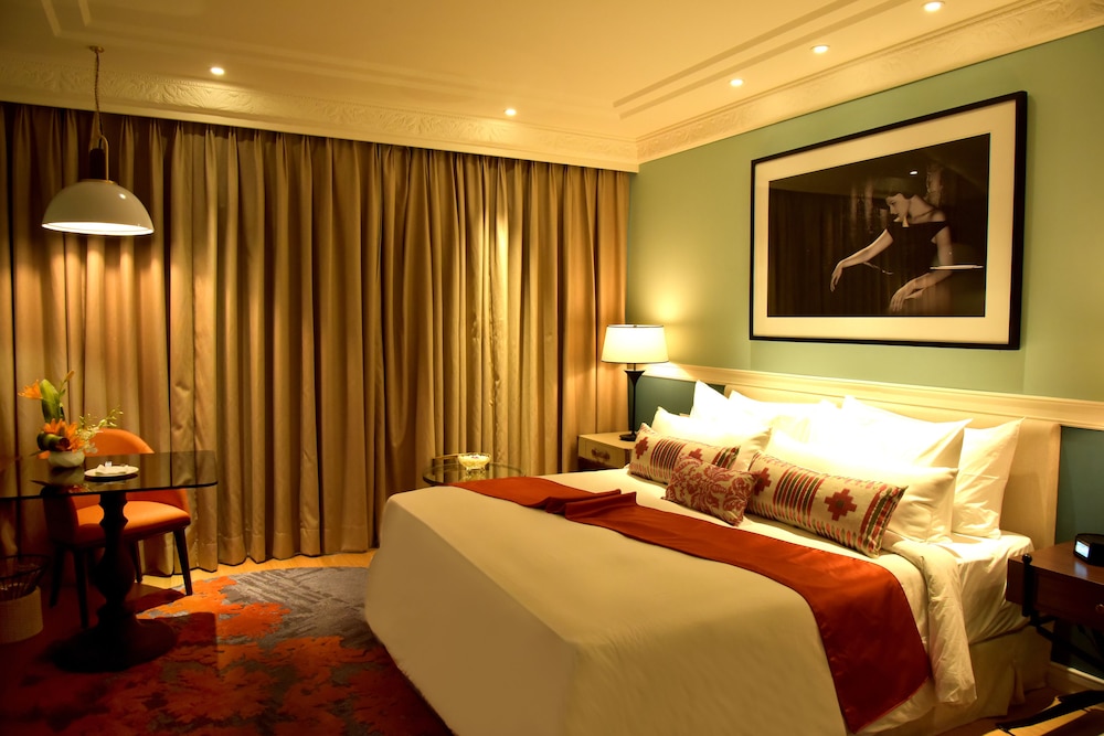 Deluxe Room - Photo 7