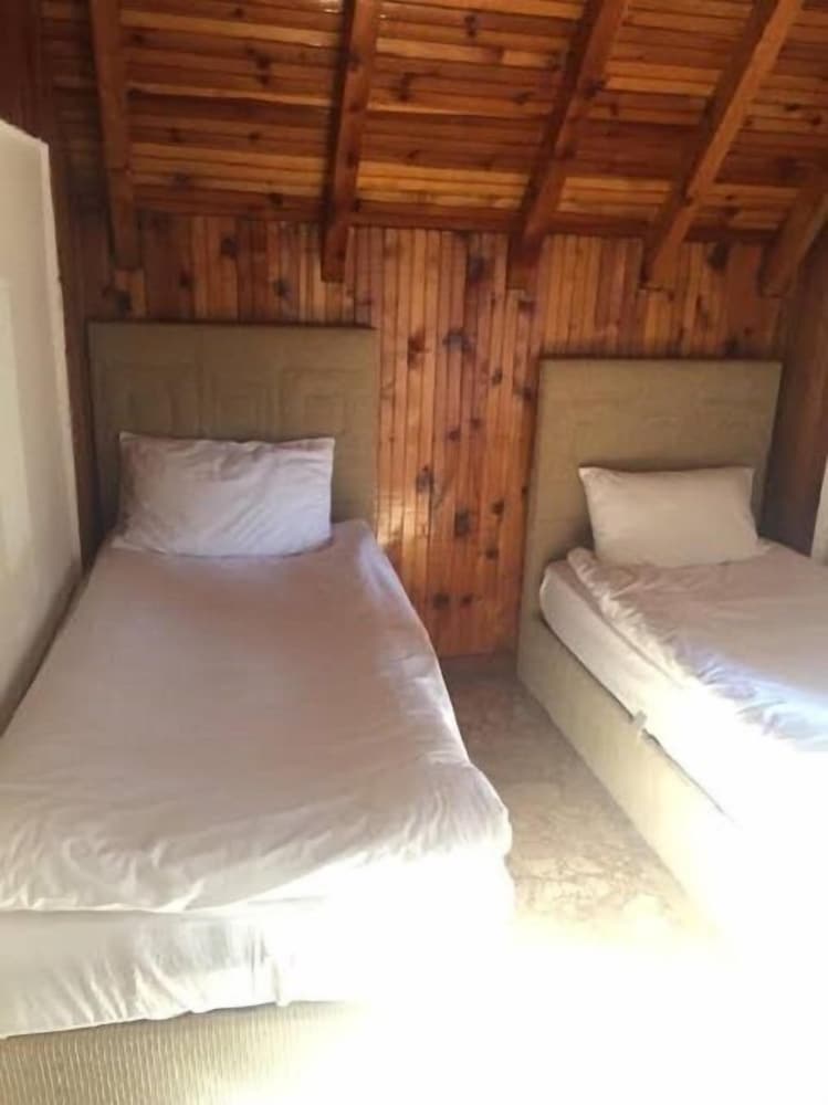 Bungalow, 2 Bedrooms (6 People) photo 3