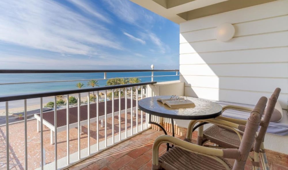 Superior Double or Twin Room, Sea View - Photo 4