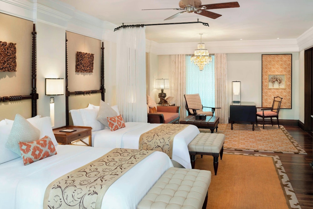 St Regis, Suite, Twin, 1 Bedroom photo 3