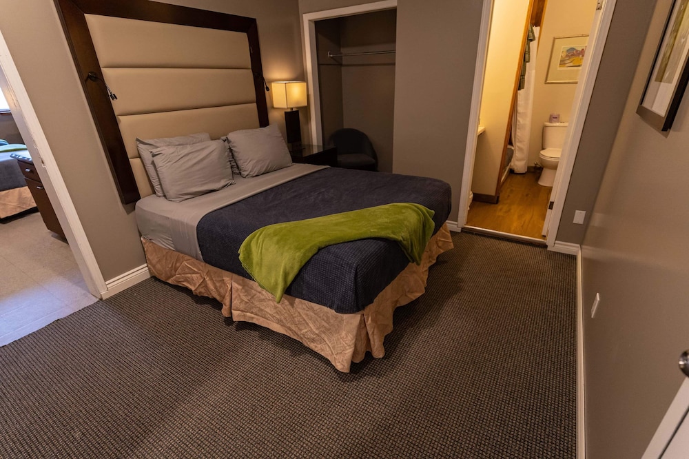 Family Suite - Photo 7