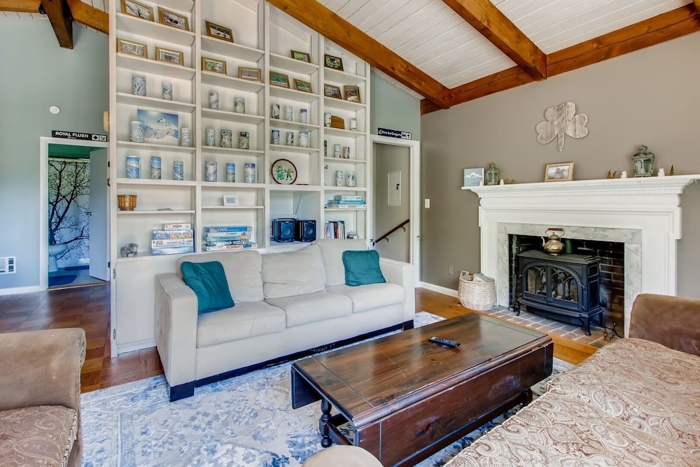 House, 4 Bedrooms photo 1