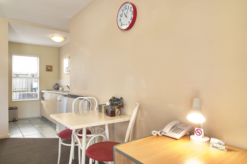 Standard Studio  Non Smoking  Kitchen (Small Studio Unit) photo 2
