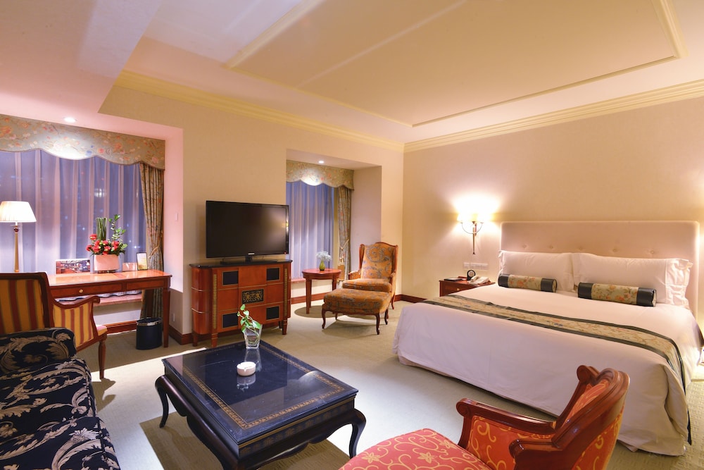 Deluxe Suite photo 1
