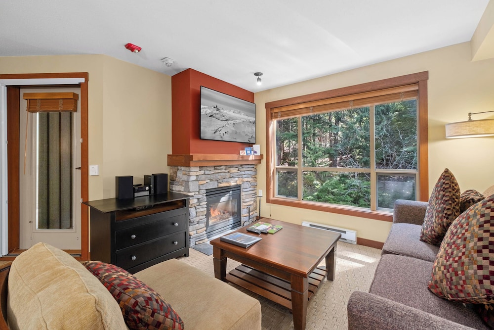 One Bedroom #308