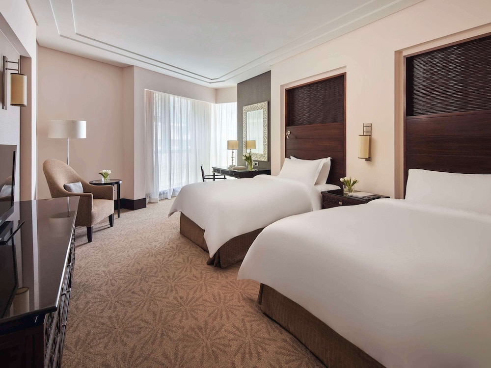 Fairmont, Twin Room, 2 Twin Beds, City View - Photo 6