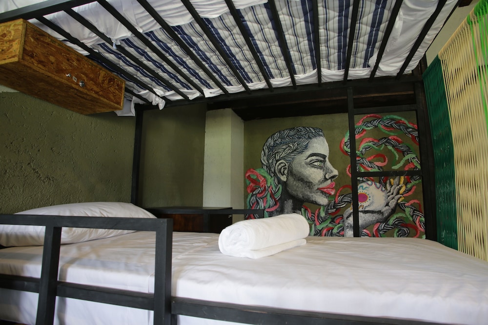 Shared Dormitory, Mixed Dorm, Shared Bathroom (15 Beds) photo 1