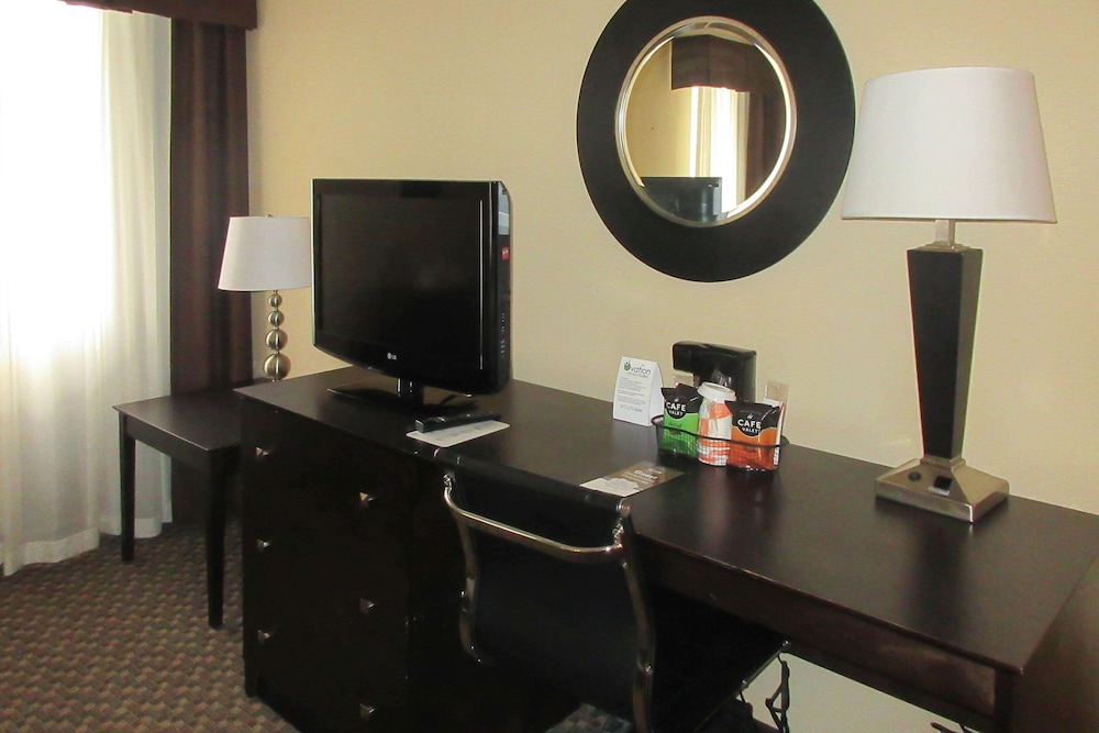 Suite, Multiple Beds, Non Smoking photo 3