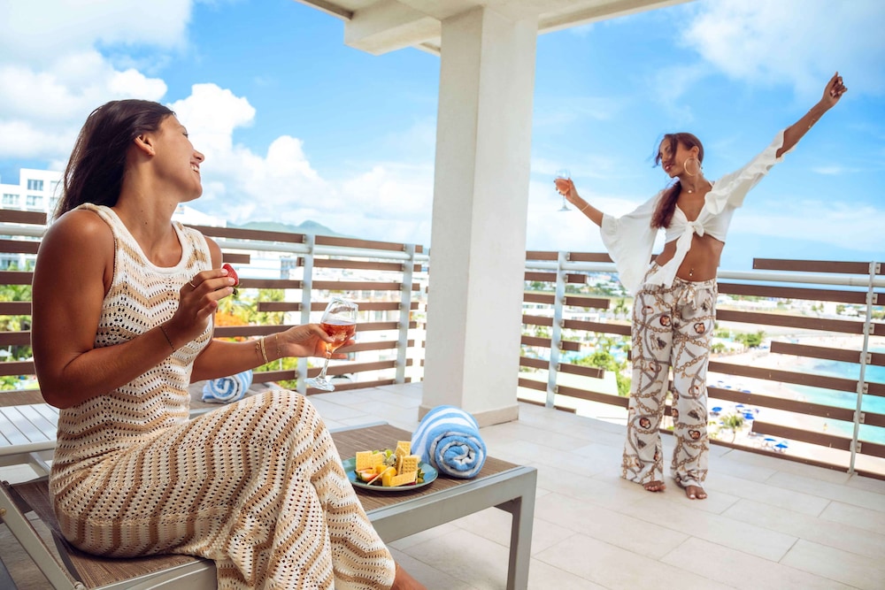 Executive Suite, 1 King Bed, Ocean View (luxury Butler Penthouse)