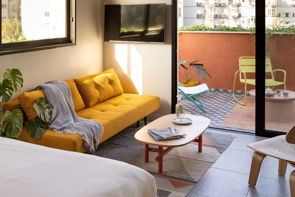Suite with Terrace - Photo 12