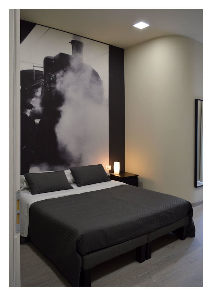 Triple Room, Ensuite, Hill View