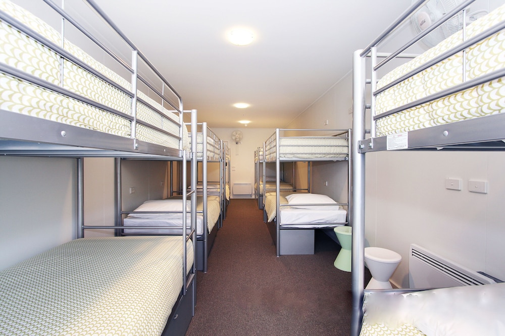 Twelve bed multishare photo 1