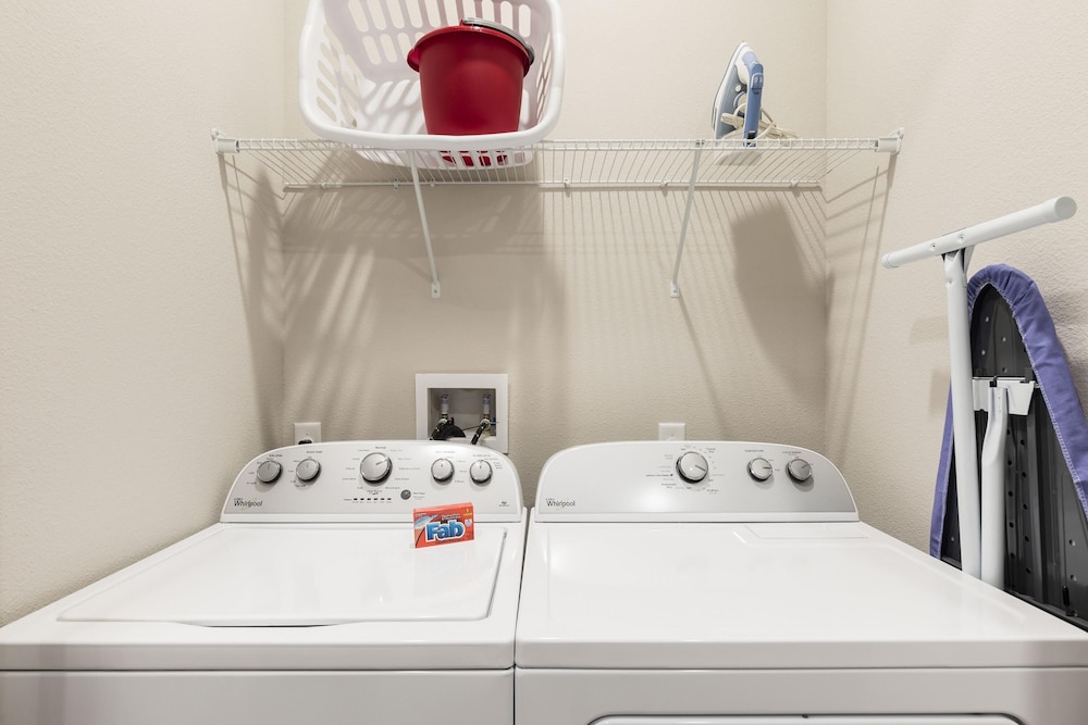 4 BR 4 BA Skjult Perle Min Disney 1804ft, Billede 20