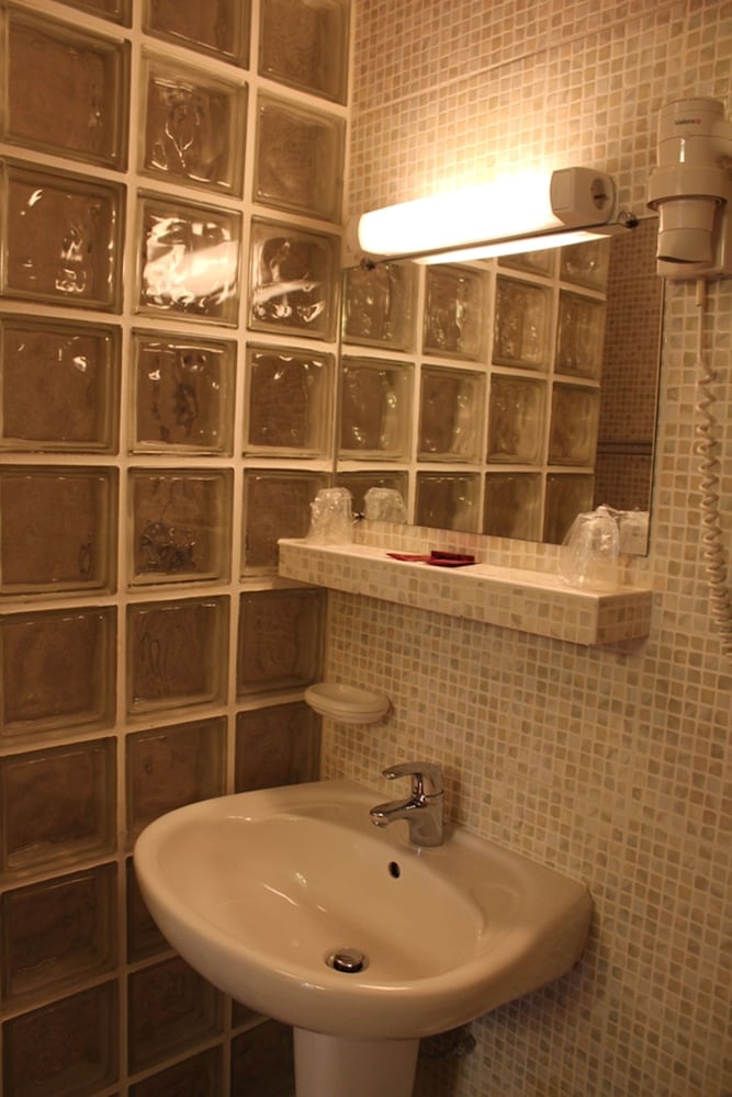 Executive Triple Room photo 2