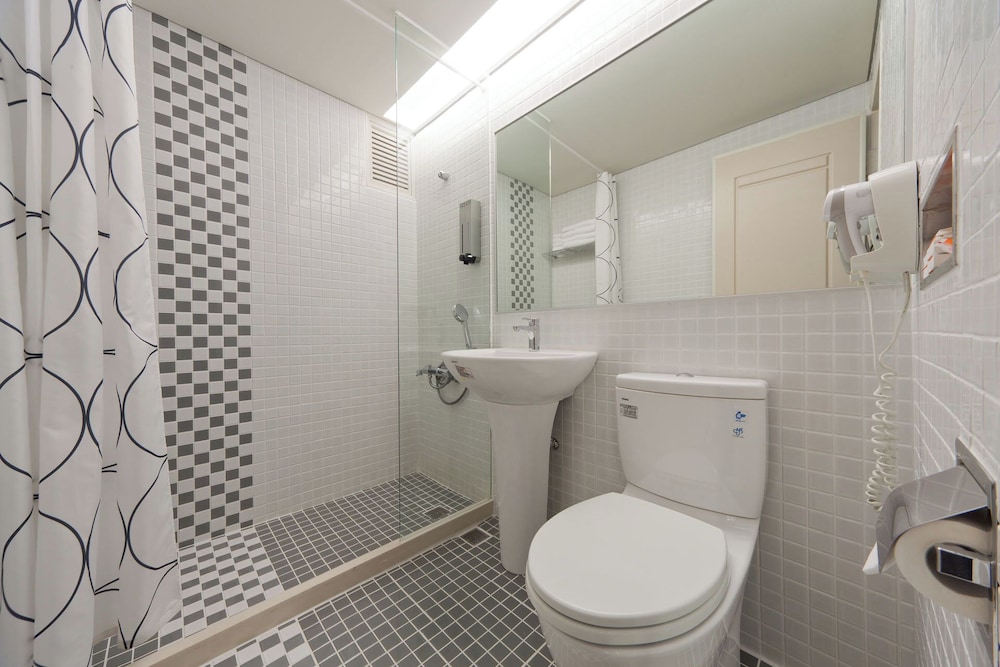 Classic Triple Room - Photo 4