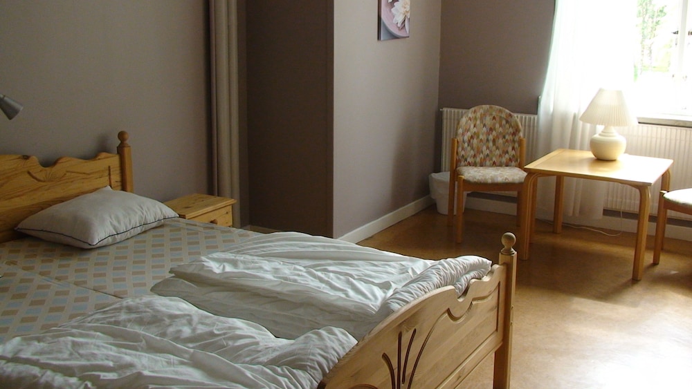 Quadruple Room, Shared Bathroom photo 2