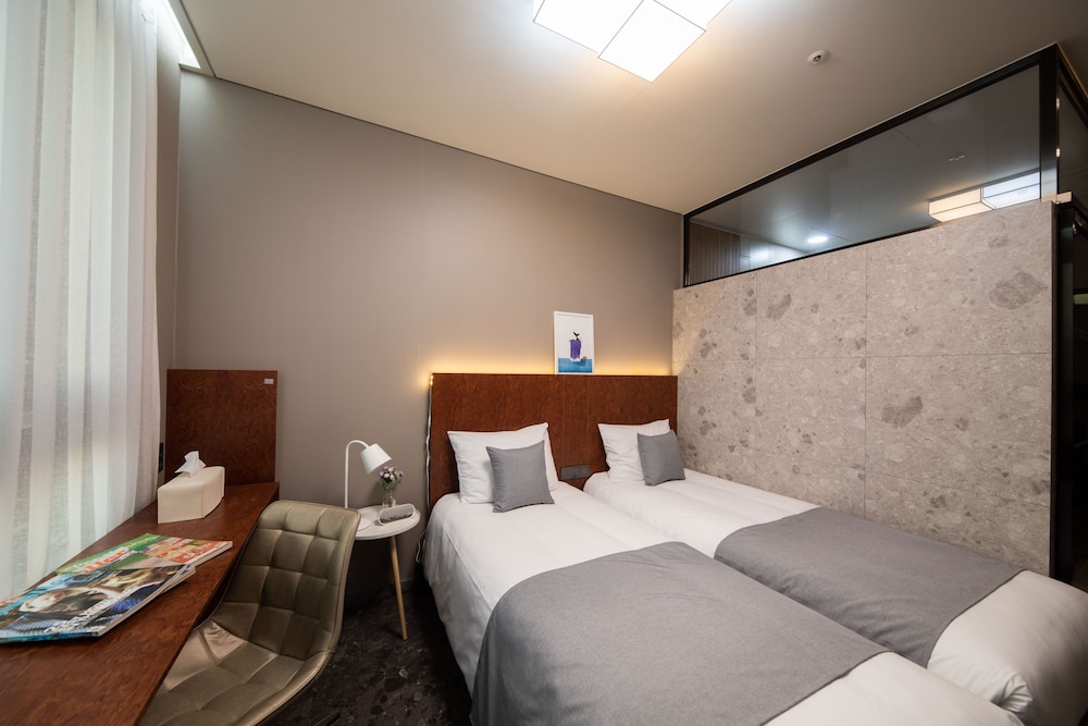 Deluxe Twin Room - Photo 4