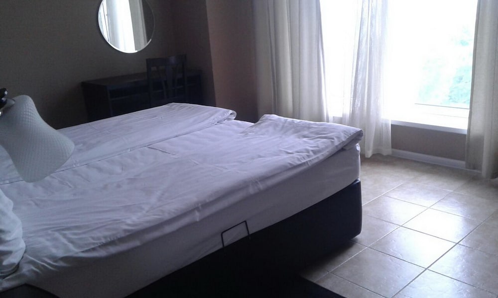 Deluxe Apartment, 1 Bedroom, Smoking, Mountain View photo 2