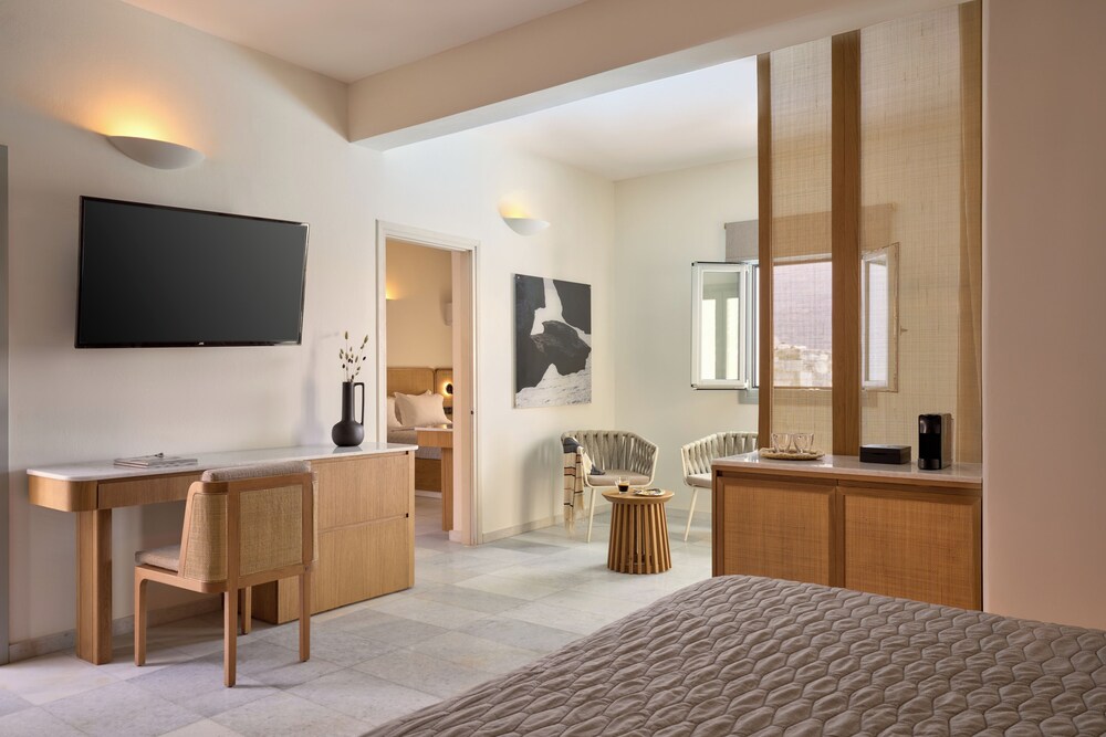 Family Suite, Private Pool, Sea View - Photo 6