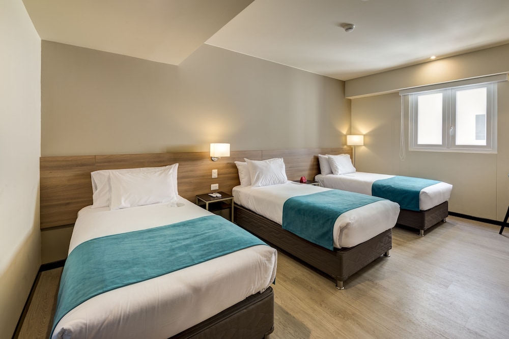 Triple Room, 3 Twin Beds photo 1