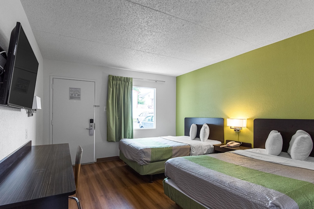 Standard Room, 2 Double Beds, Non Smoking - Photo 6
