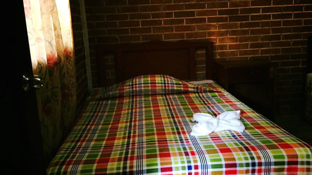 Classic Single Room, 1 Large Twin Bed, Non Smoking photo 1
