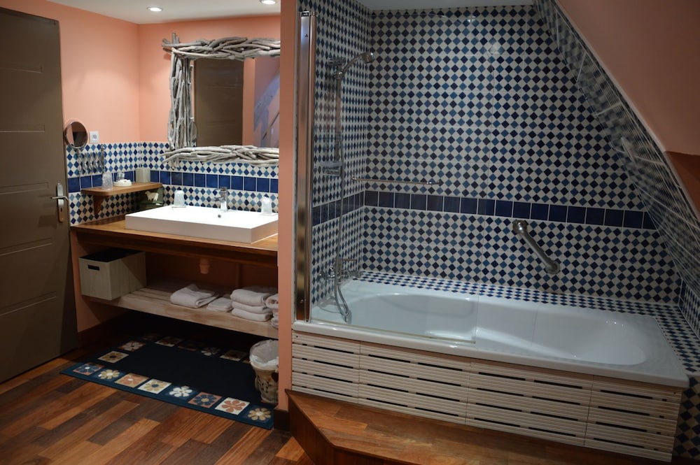 Deluxe Suite (Colza) photo 2