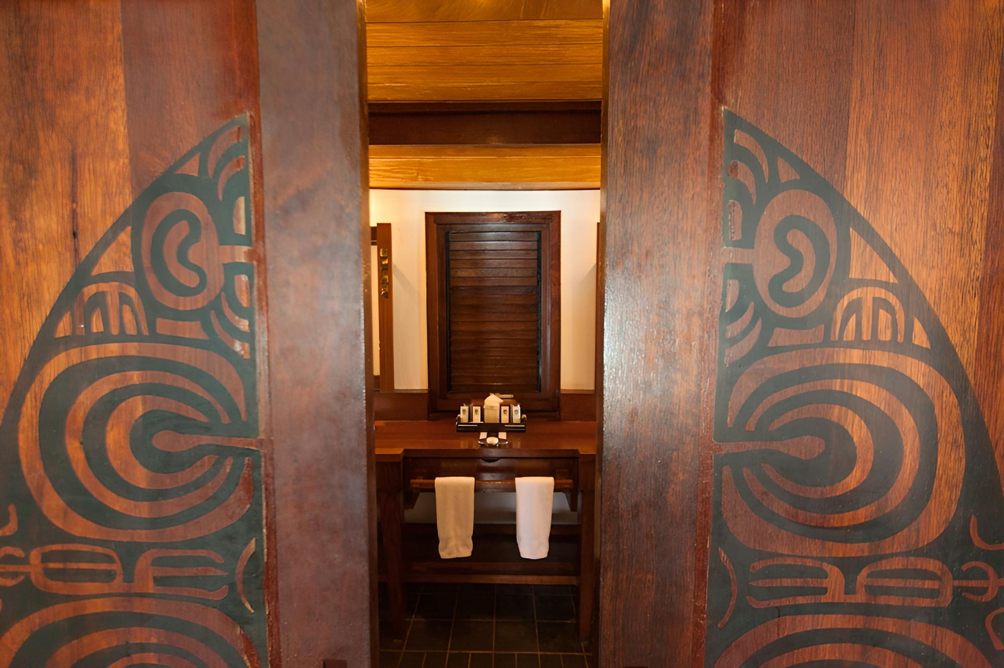 Luxury Bungalow, 1 King Bed, Ocean View photo 2