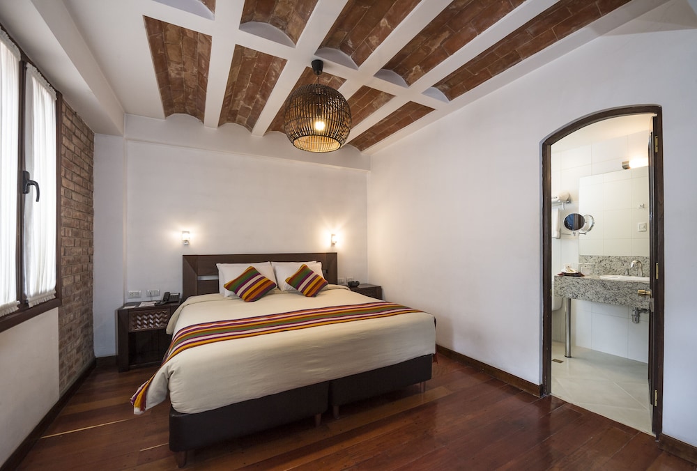 Double Room, 1 King Bed photo 2